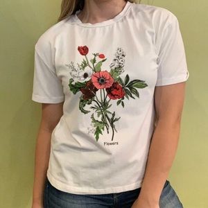 SHEIN women’s medium white flower top